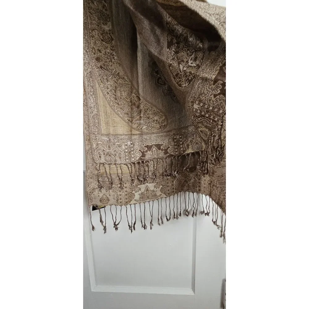 NWT V. Fraas Shawl‎ Wrap Womens Brown Soft Fringed Viscose Acrylic Scarf